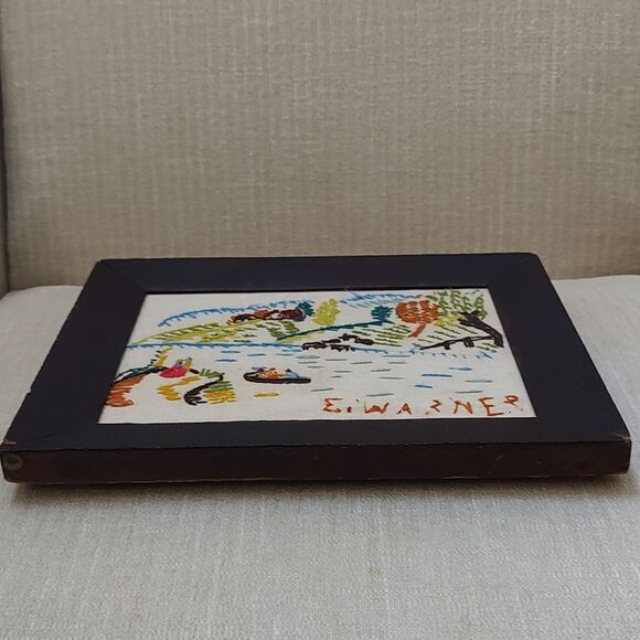 Vintage 1970's Handmade Crewel Fall Country Farm Scene Wood Framed Art Signed - Picture 4 of 11